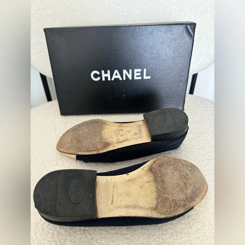 Chanel Navy Blue Flats